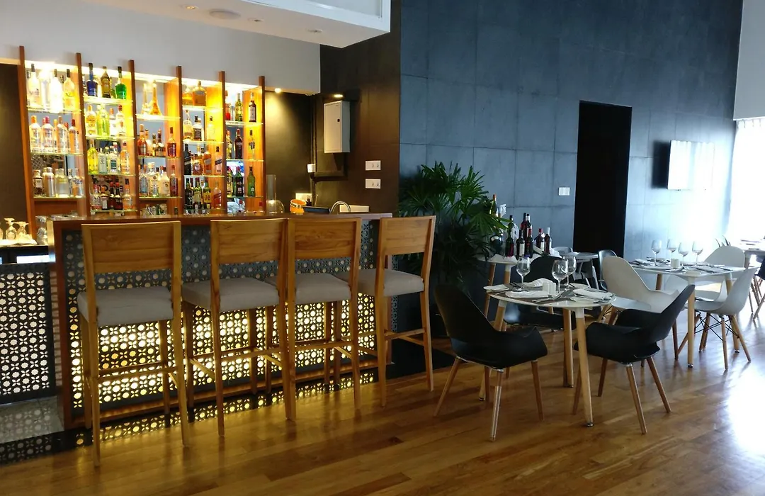 Ocean Edge Suites & Hotel Colombo-1